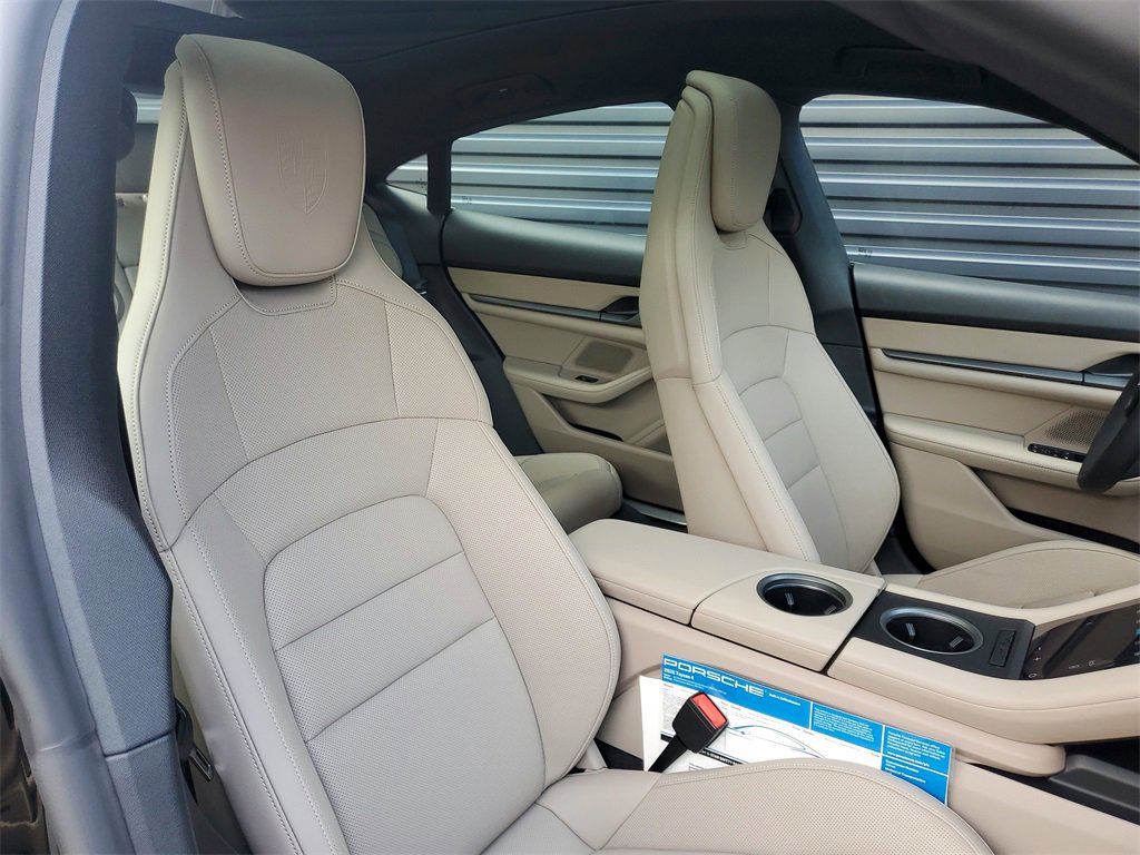 New 2025 Porsche Taycan image 19