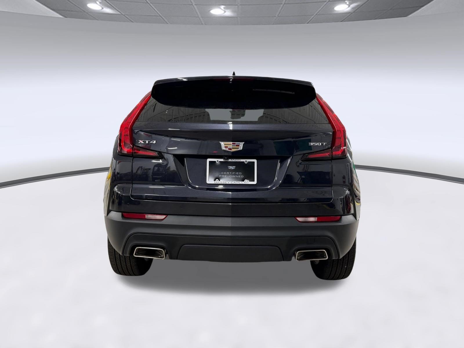 Used 2022 Cadillac XT4 Luxury w/ Driver Awareness Package FWD image 10