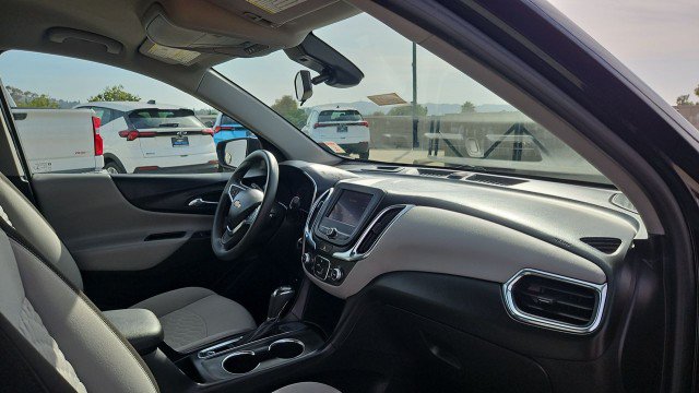 Used 2021 Chevrolet Equinox LS FWD image 28