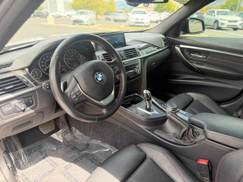Used 2016 BMW 328i xDrive Sedan AWD/4WD image 9