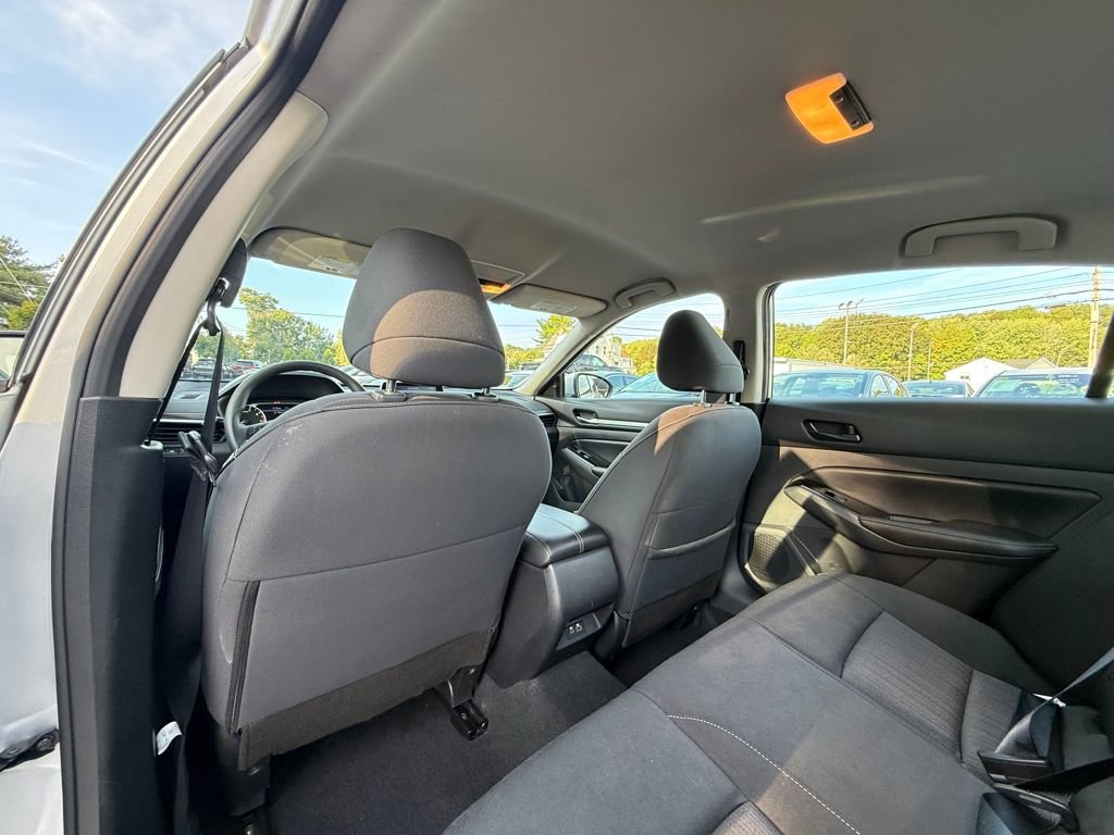 Used 2023 Nissan Altima 2.5 SV FWD image 16