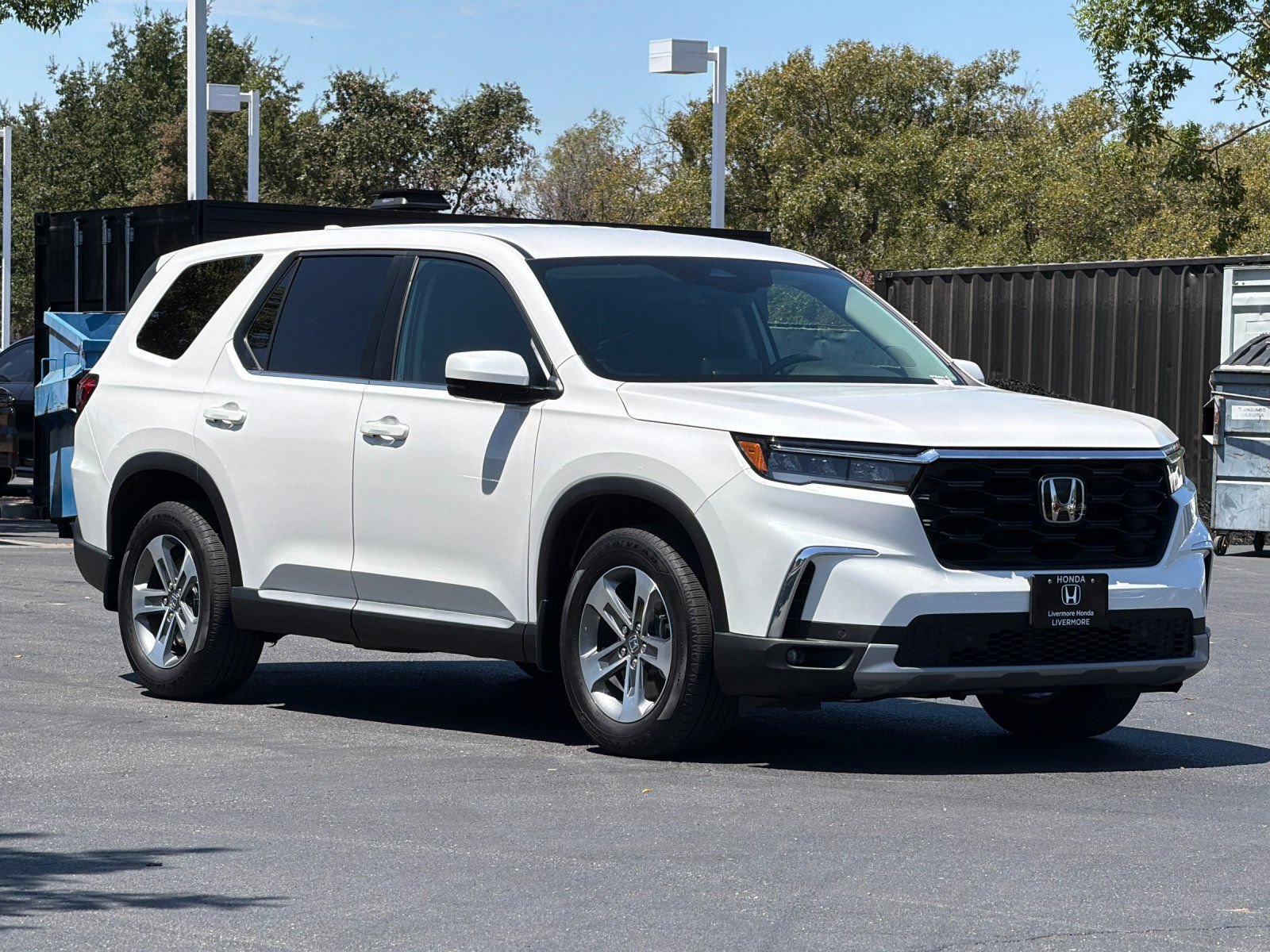 Used 2025 Honda Pilot EX-L image 8