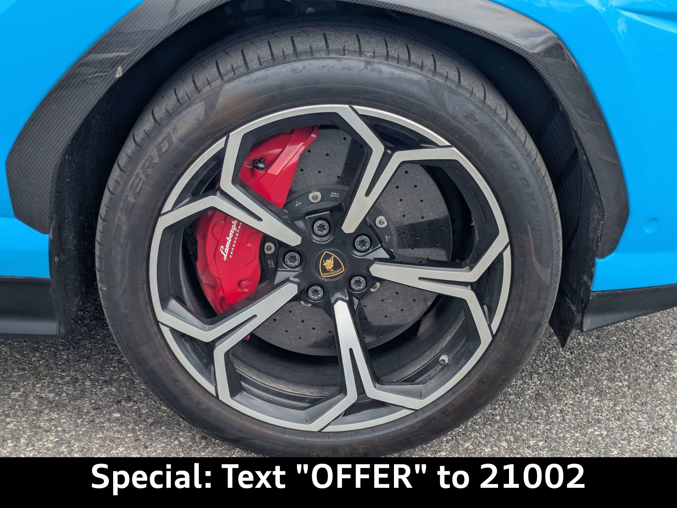 Used 2020 Lamborghini Urus AWD/4WD image 11
