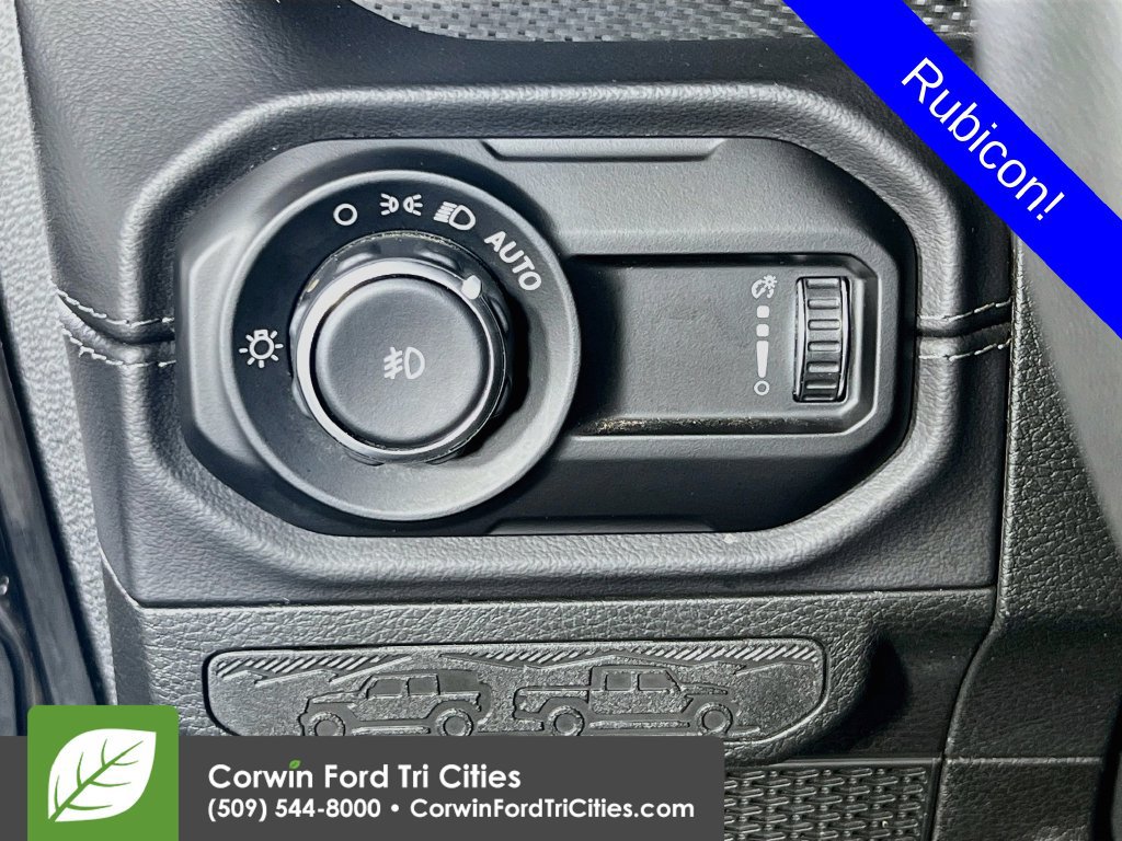 Used 2025 Jeep Wrangler Unlimited Rubicon AWD/4WD image 19