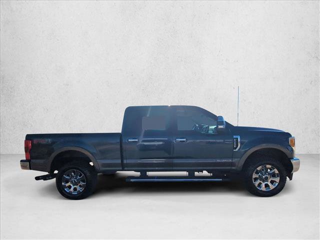 Used 2017 Ford F250 Lariat w/ Chrome Package image 4