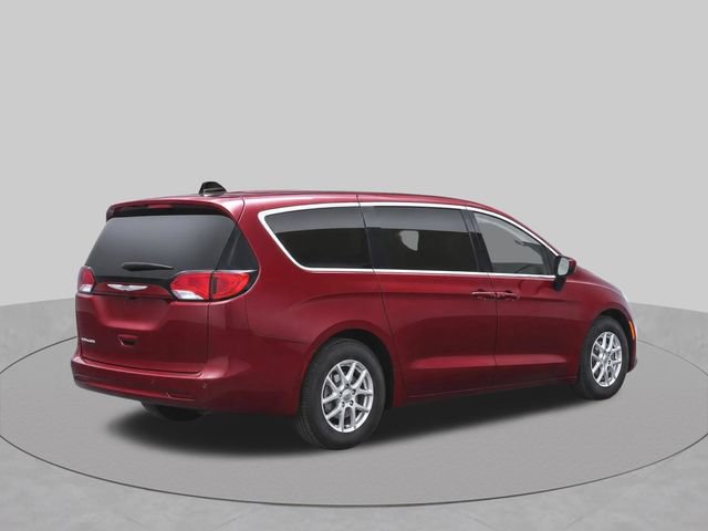 Used 2023 Chrysler Voyager LX FWD image 3