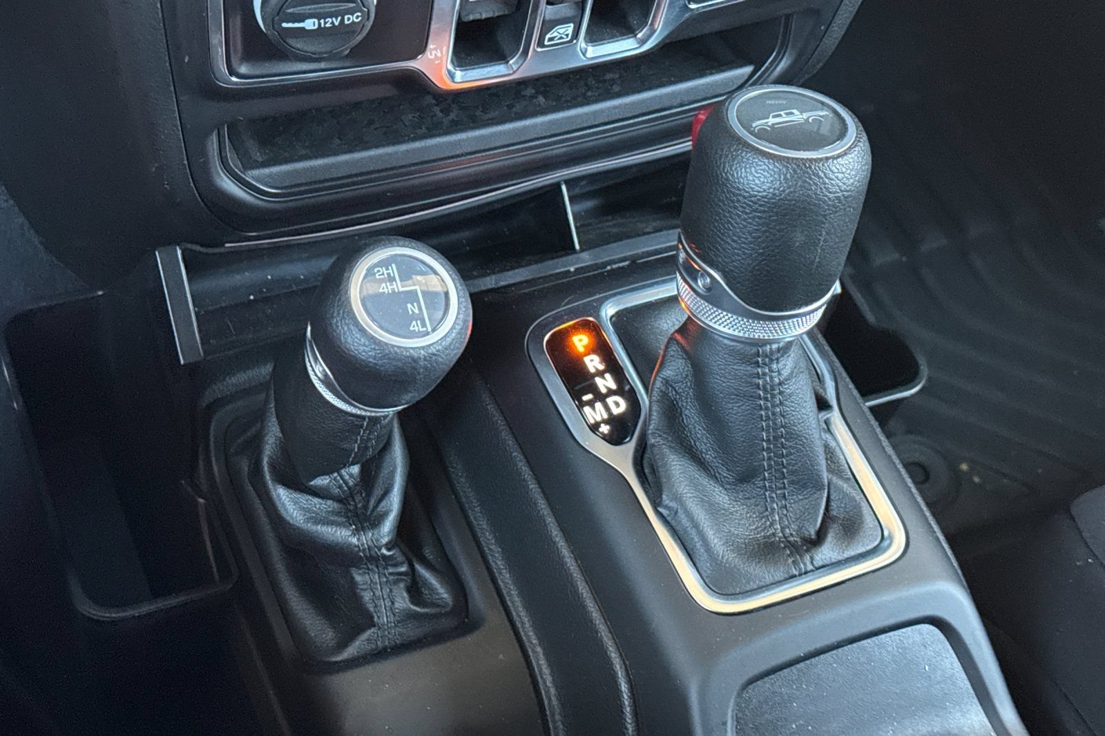 Used 2022 Jeep Gladiator Sport AWD/4WD image 19
