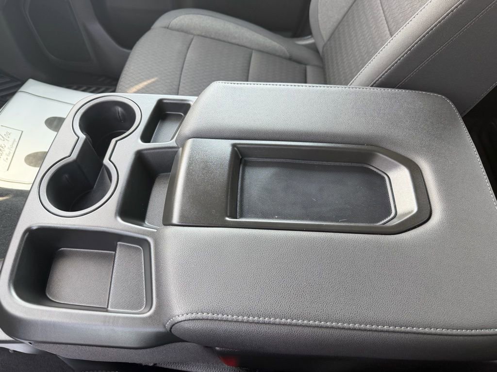 Used 2025 Chevrolet Silverado 2500 Custom w/ Custom Value Package image 10