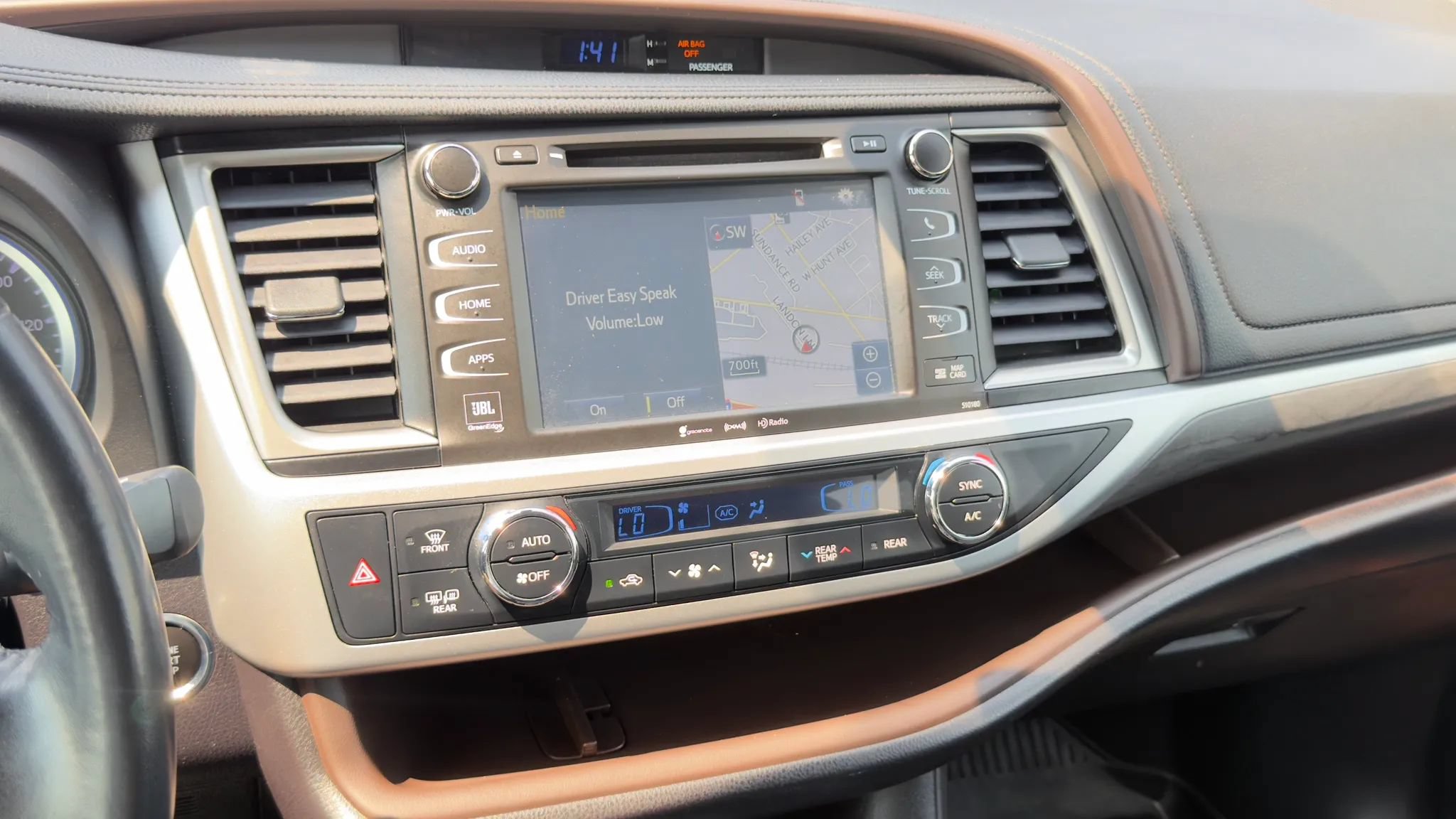 Used 2018 Toyota Highlander Limited AWD/4WD image 26