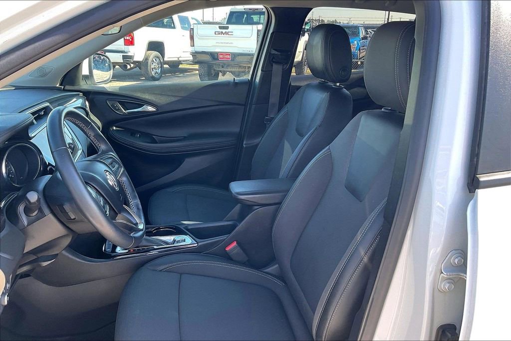 Used 2023 Buick Encore GX Preferred w/ Cold Weather Comfort Package image 18