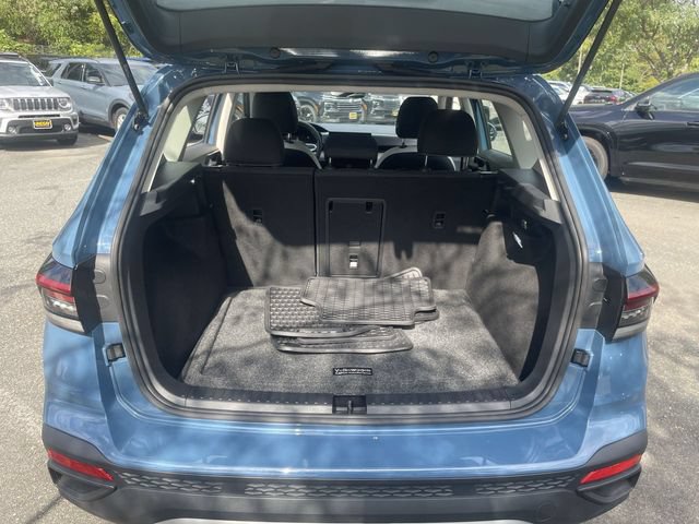 Used 2025 Volkswagen Taos S AWD/4WD image 23