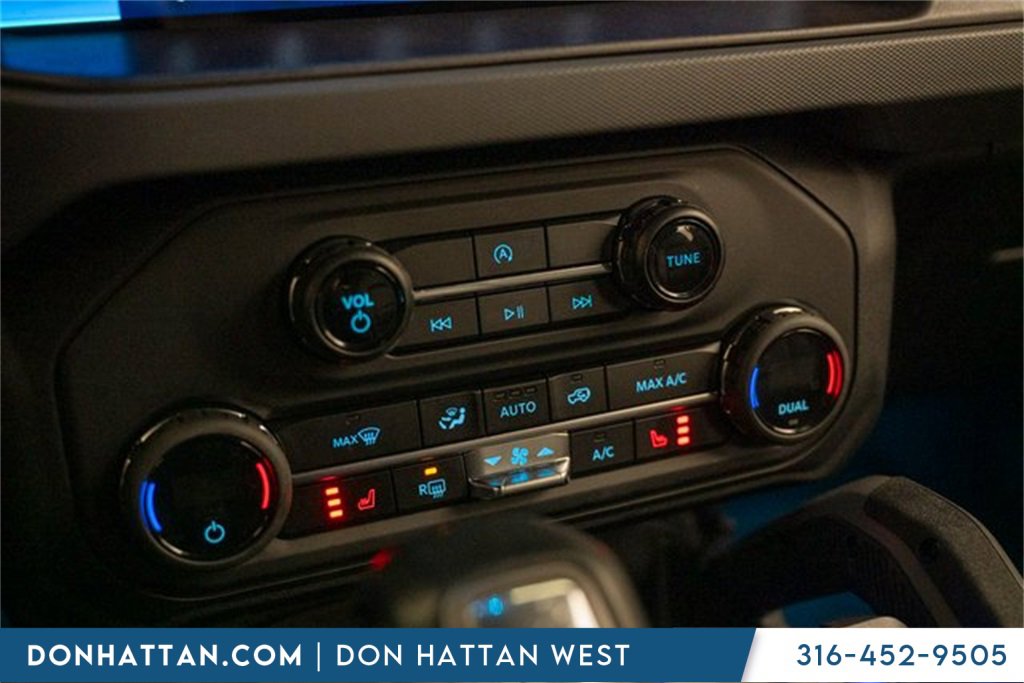 Used 2024 Ford Bronco Big Bend image 11