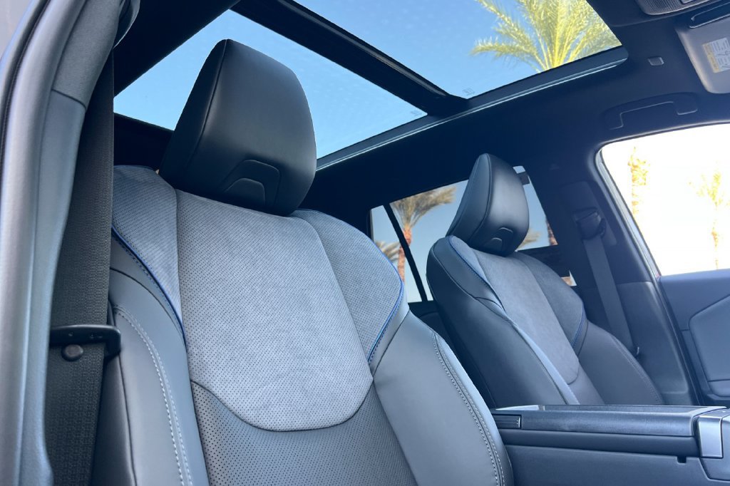 New 2026 Toyota RAV4 XSE w/ Panoramic Sun Roof Package AWD/4WD image 19