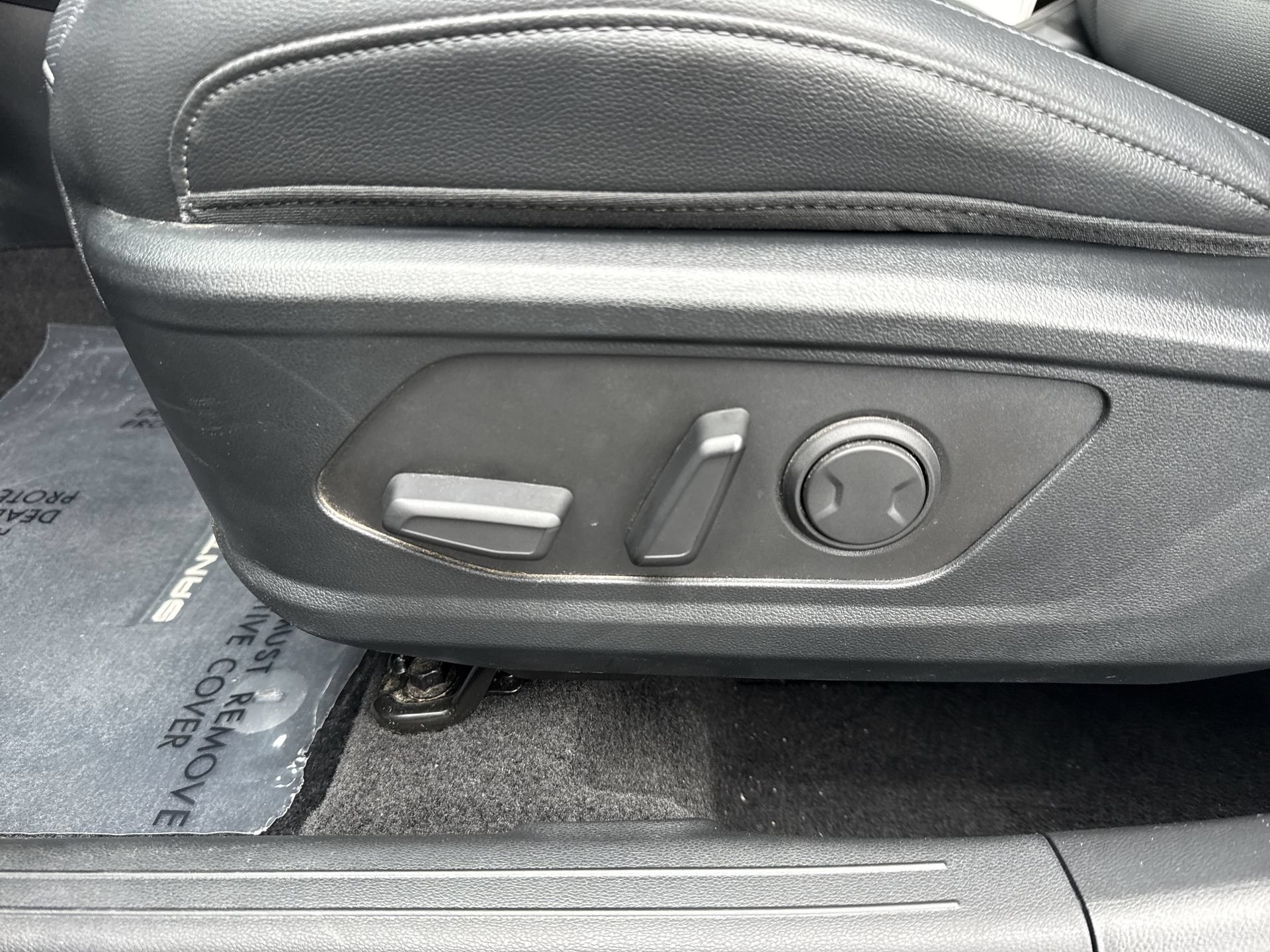 Used 2026 Hyundai Santa Cruz SEL FWD image 14