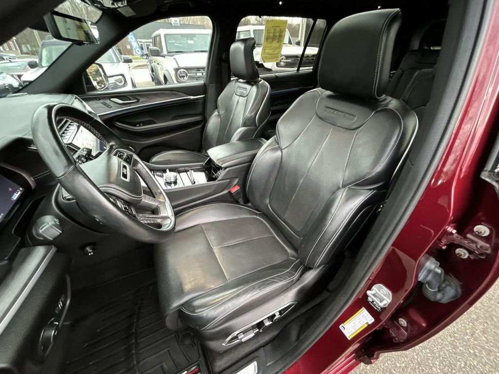 Used 2021 Jeep Grand Cherokee L Overland w/ Luxury Tech Group IV image 11