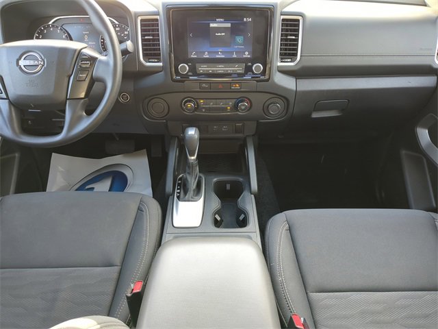 Used 2023 Nissan Frontier SV image 17
