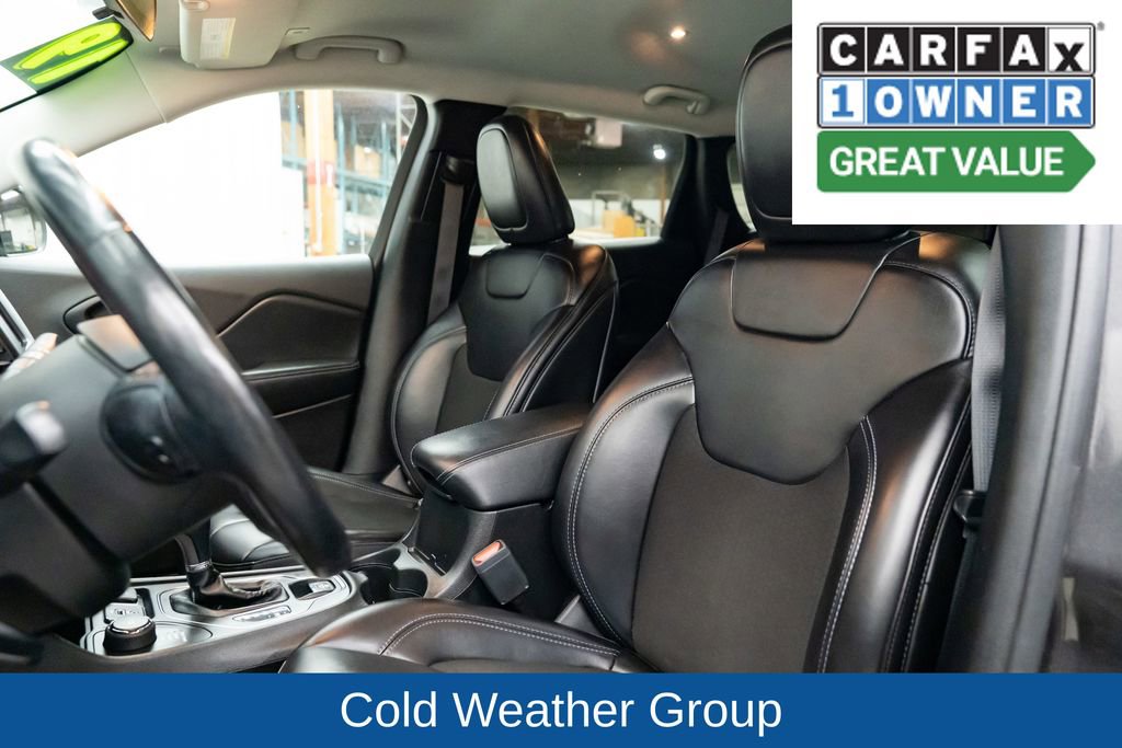 Used 2019 Jeep Cherokee Latitude Plus w/ Cold Weather Group AWD/4WD image 22