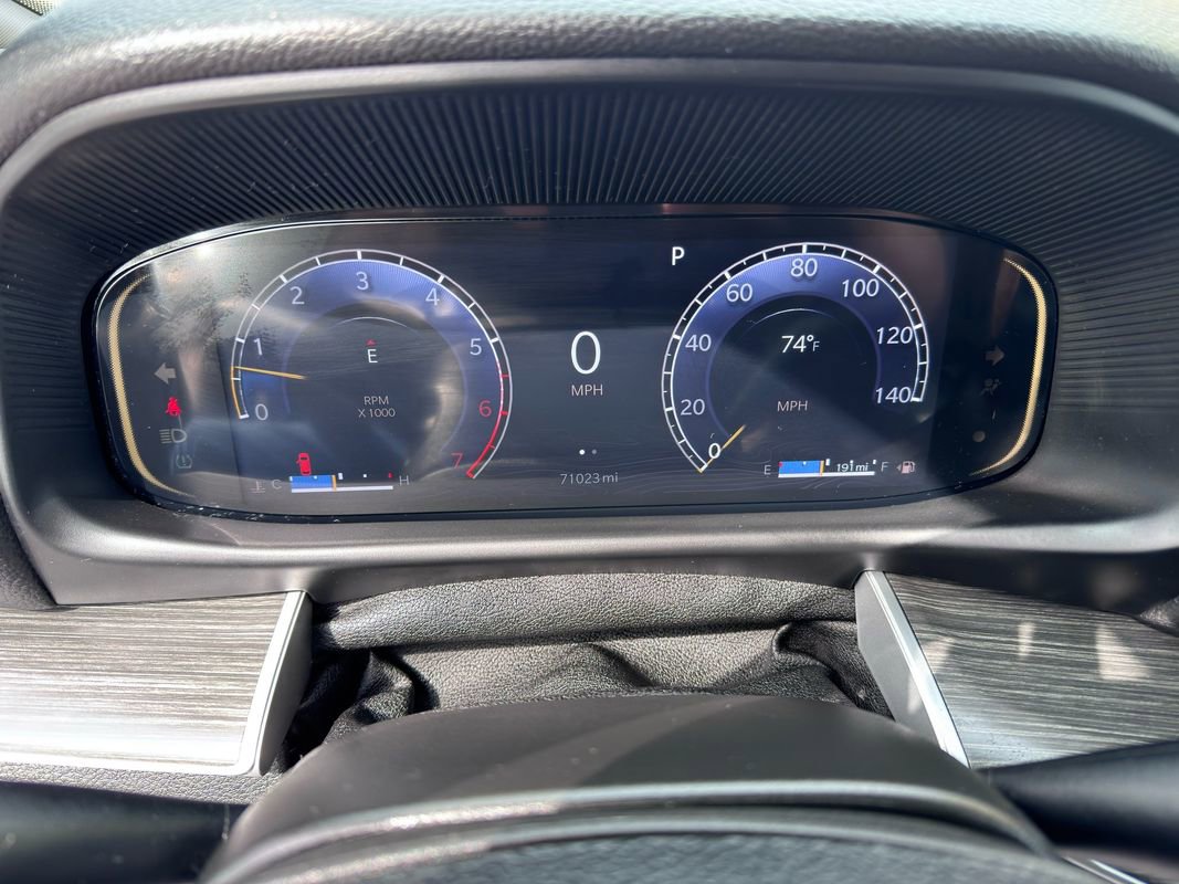 Used 2024 Jeep Wagoneer L Series II w/ Flexible Seating Group image 20