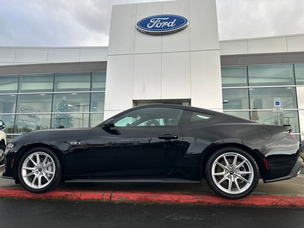 Used 2024 Ford Mustang GT Premium image 1