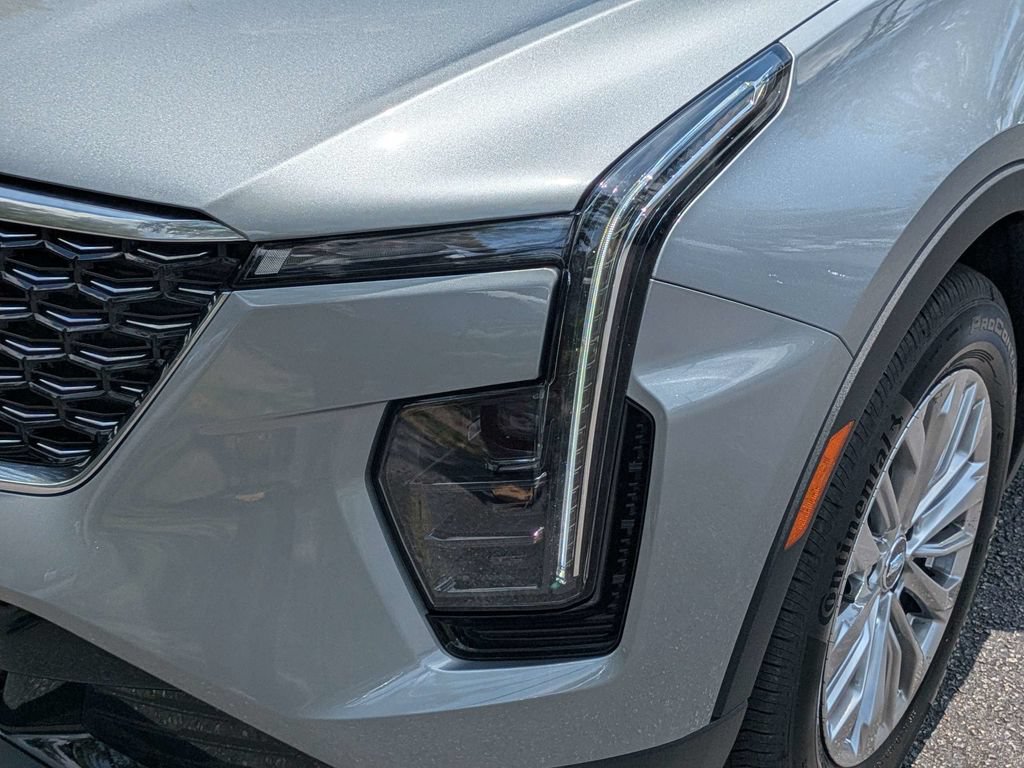 Certified 2024 Cadillac XT4 Premium Luxury FWD image 10