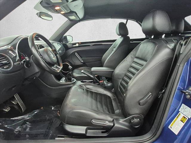 Used 2013 Volkswagen Beetle 2.0T FWD image 15