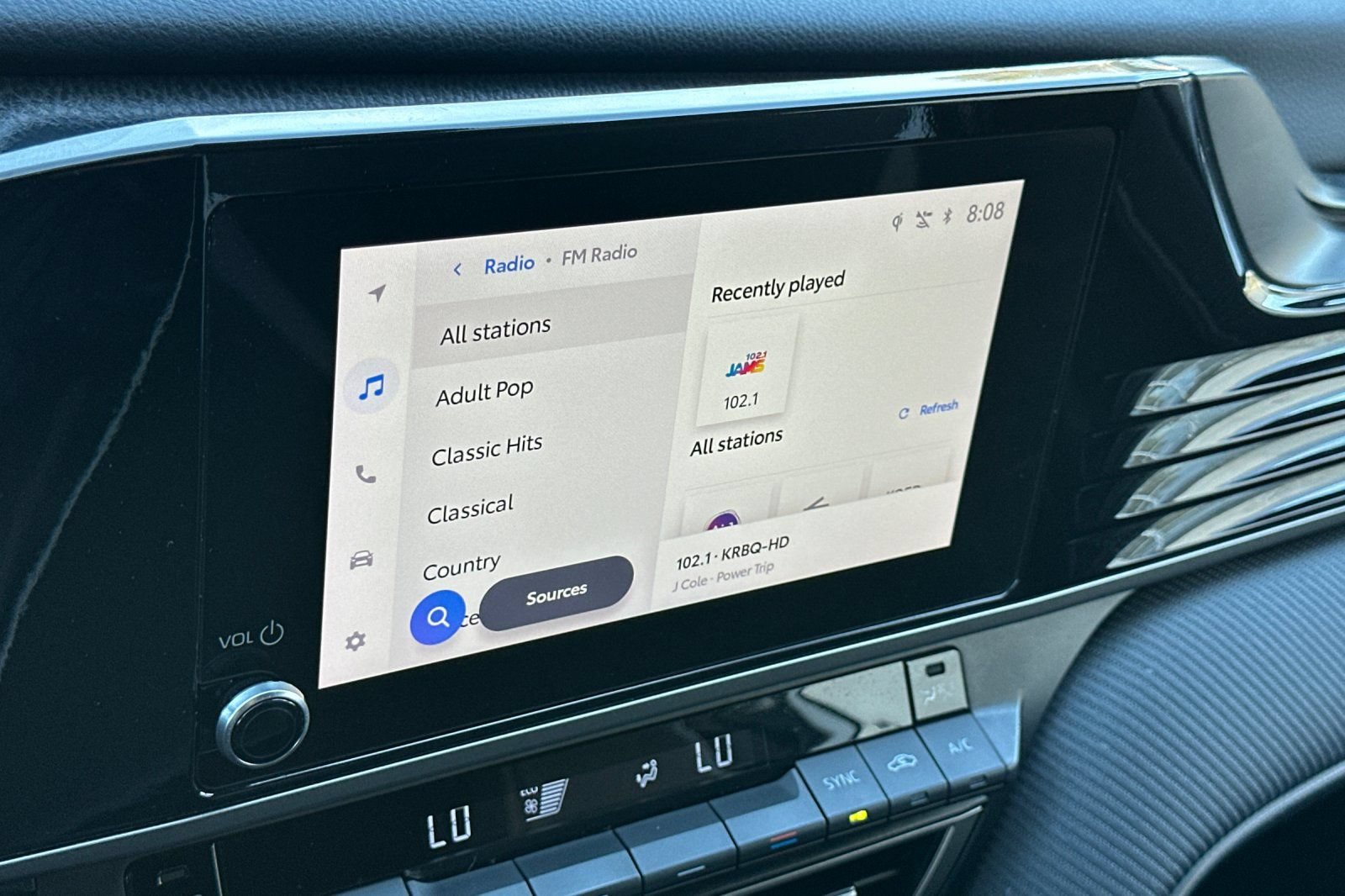 Certified 2025 Toyota Camry SE FWD image 17