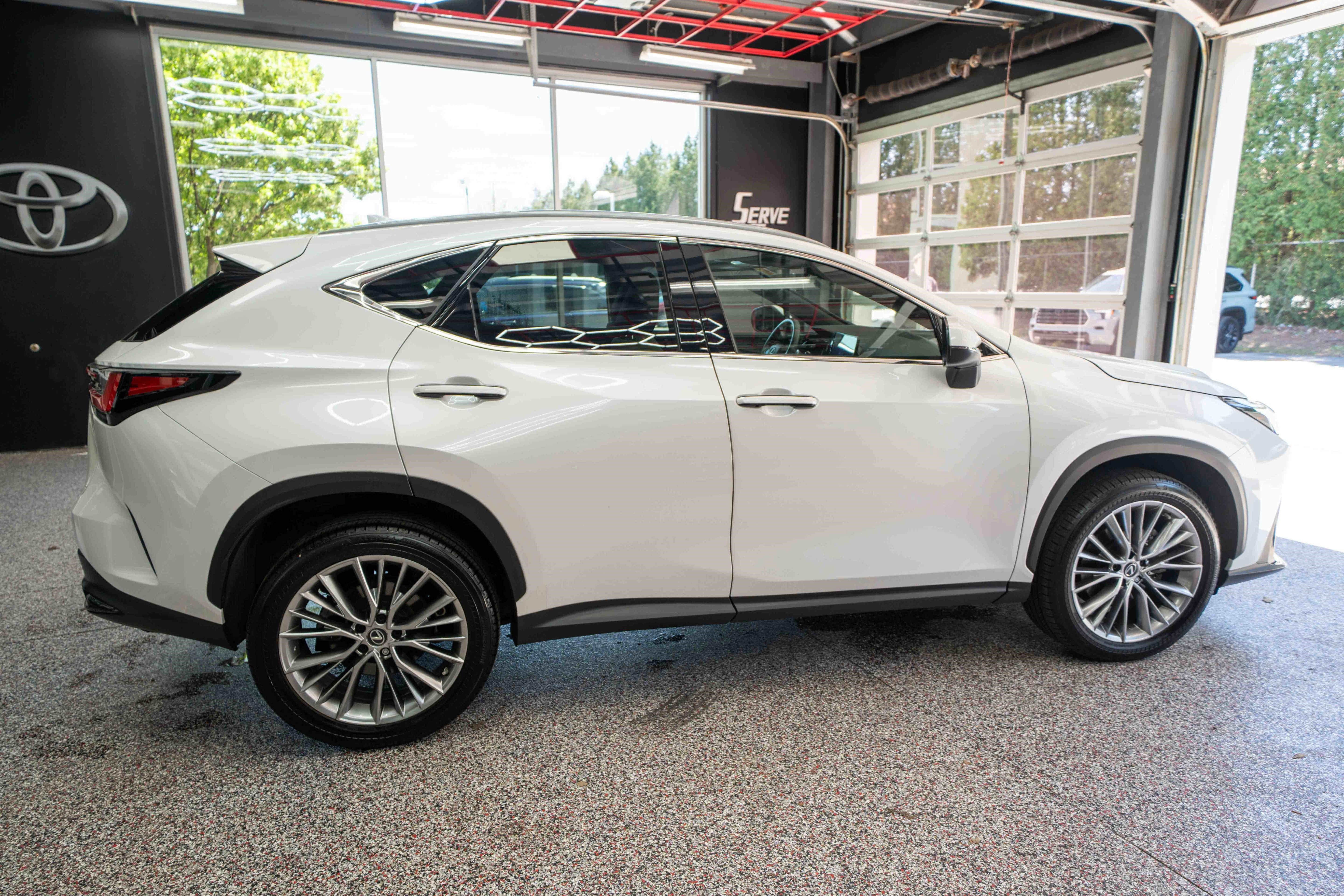Used 2022 Lexus NX 350 AWD image 4