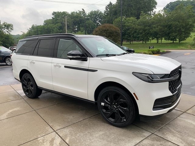New 2027 Lincoln Navigator Black Label AWD/4WD image 7