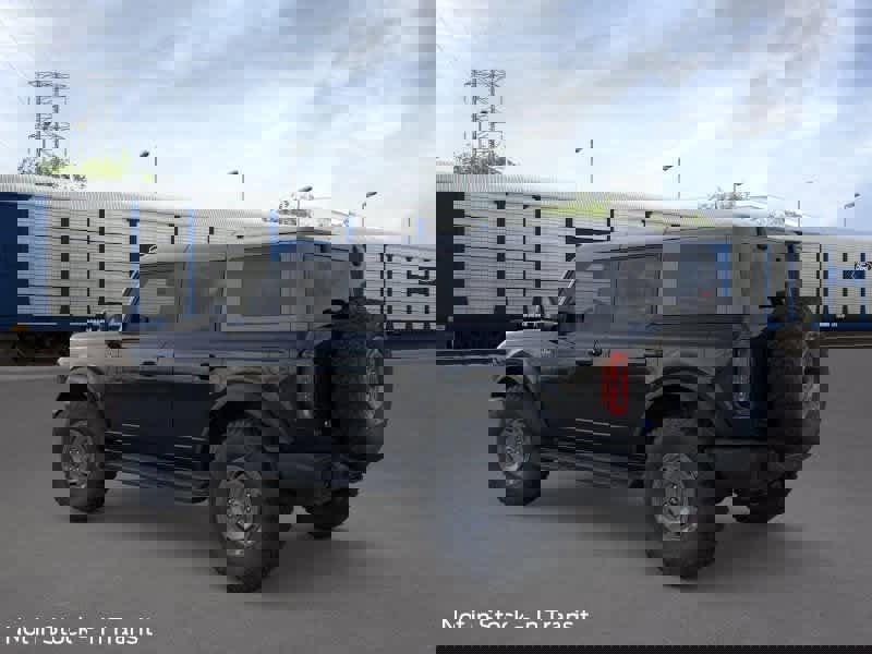 New 2025 Ford Bronco Outer Banks w/ Sasquatch Package image 4