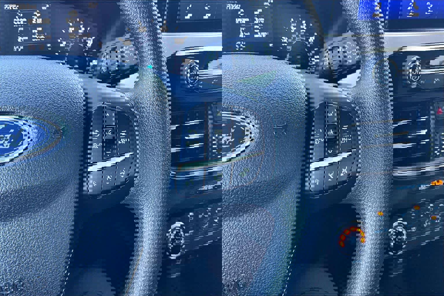 Used 2021 Ford Escape SE image 23