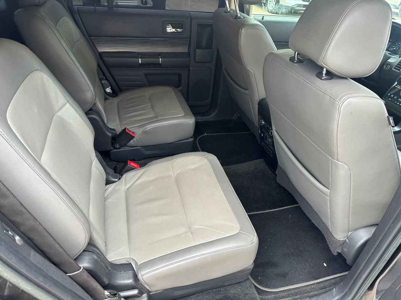 Used 2016 Ford Flex Limited w/ Equipment Group 301A FWD image 17