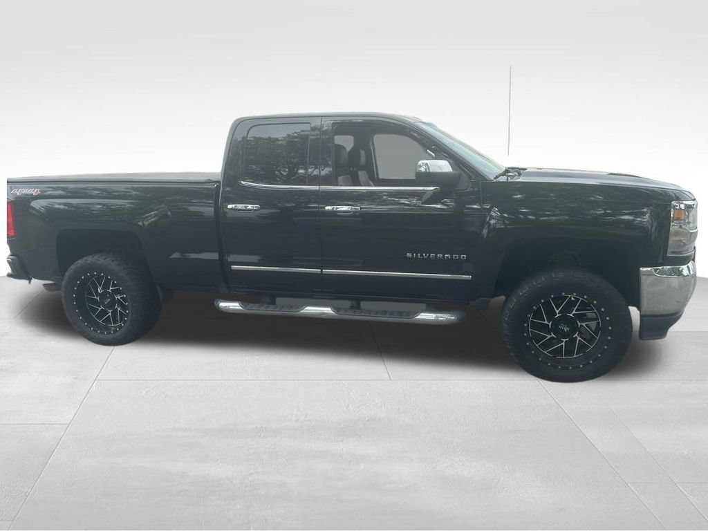 Used 2016 Chevrolet Silverado 1500 LTZ w/ Sport Package AWD/4WD image 27