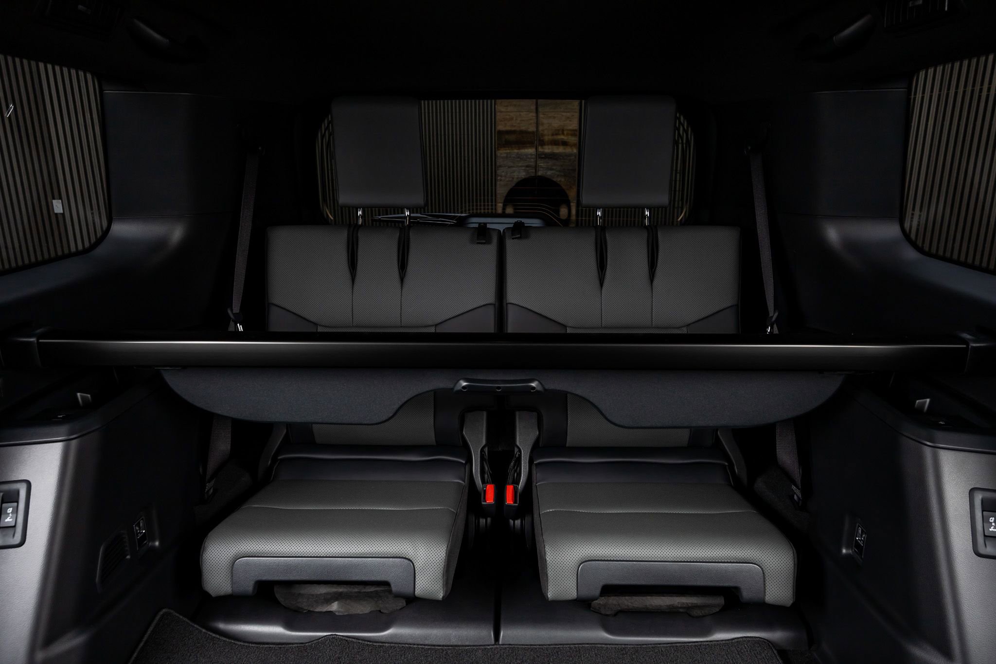 Used 2025 Lexus GX 550 image 36