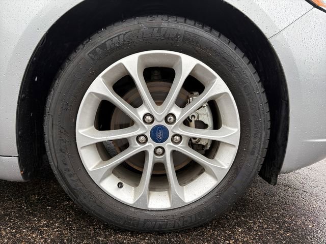 Used 2020 Ford Fusion SE image 20