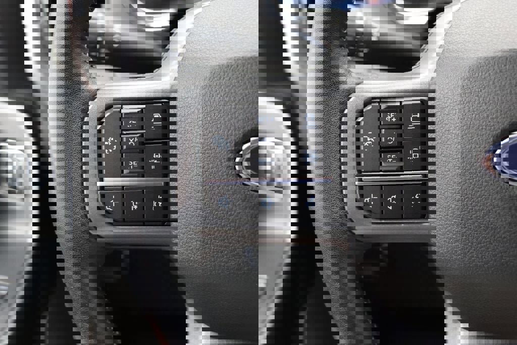 Used 2023 Ford F150 Lariat w/ Equipment Group 502A High image 24