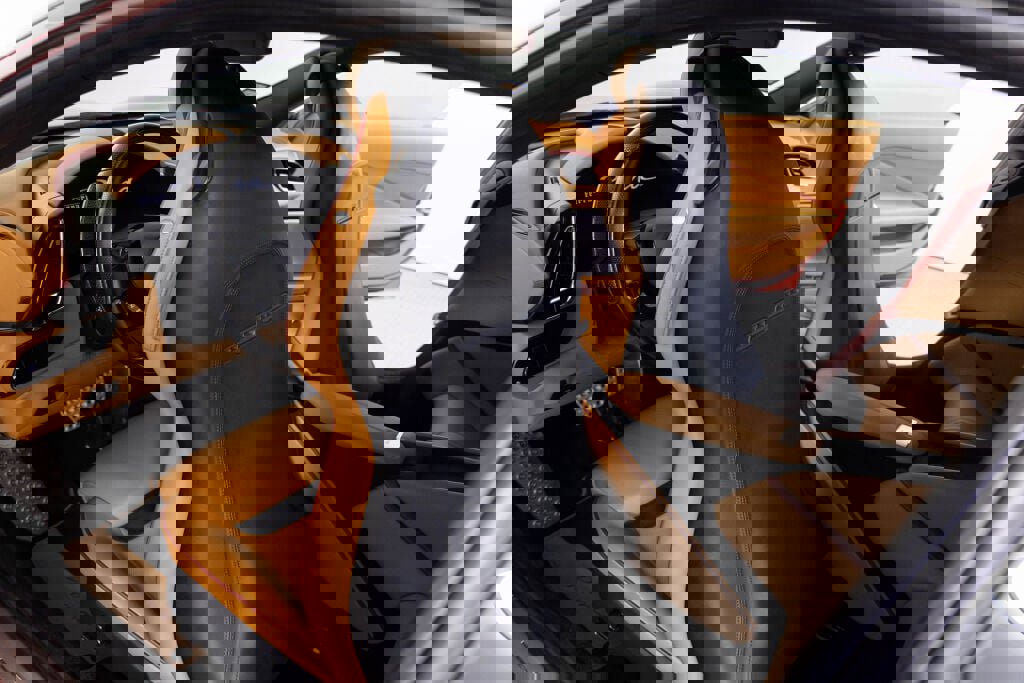 Certified 2022 Ferrari Roma image 38