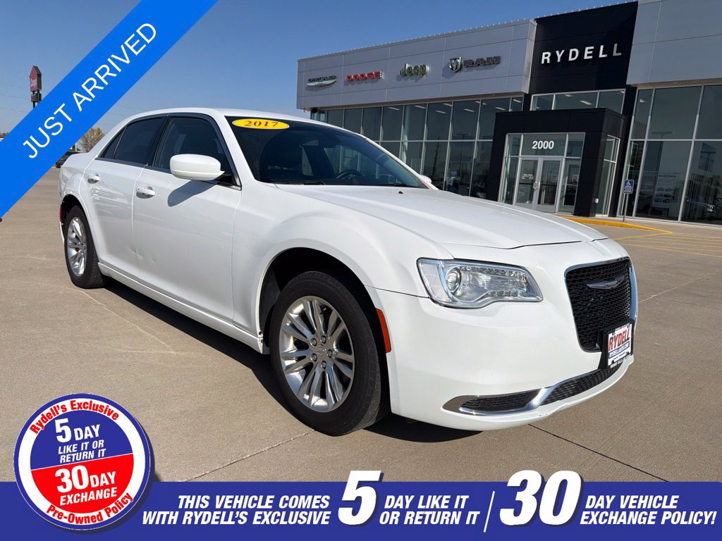 Used 2017 Chrysler 300 Limited