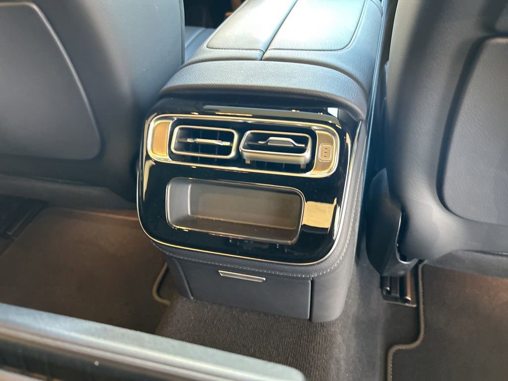 Used 2023 Mercedes-Benz S 500 4MATIC w/ AMG Line image 35