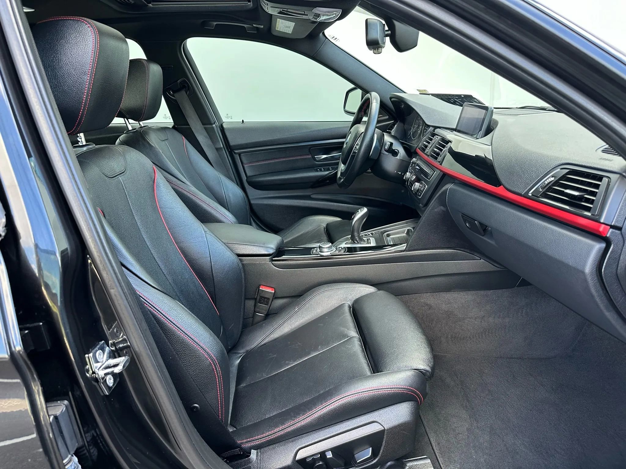 Used 2012 BMW 335i Sedan image 9