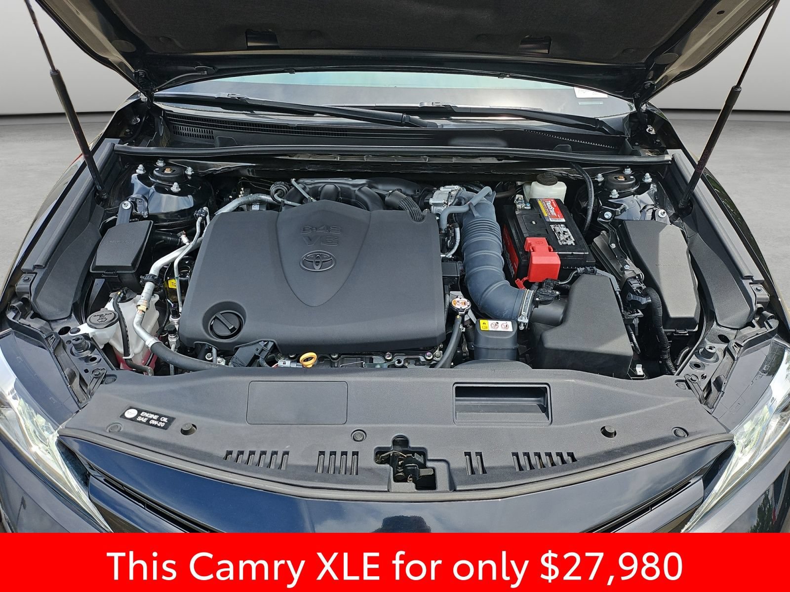 Used 2020 Toyota Camry XLE FWD image 38
