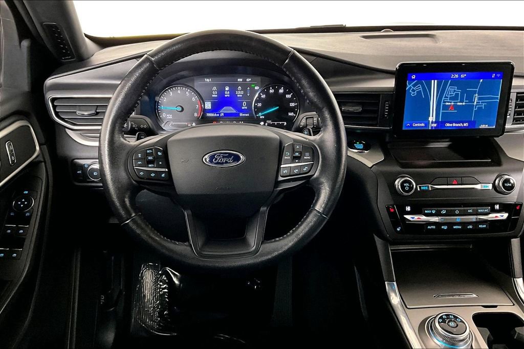 Used 2020 Ford Explorer XLT w/ Equipment Group 202A image 5