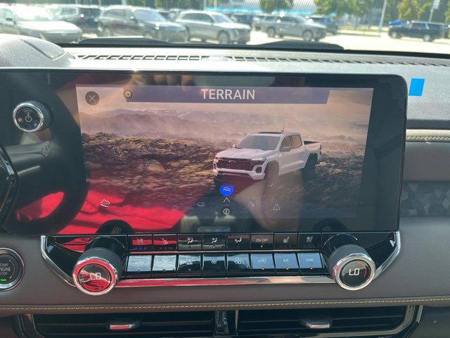 New 2026 Chevrolet Colorado ZR2 image 30