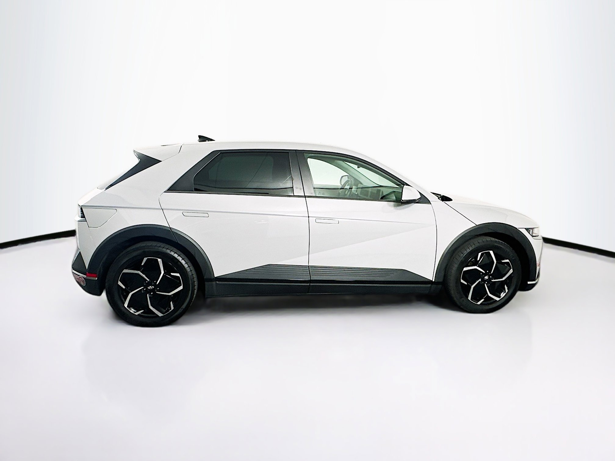 Used 2024 Hyundai Ioniq 5 SEL RWD image 10