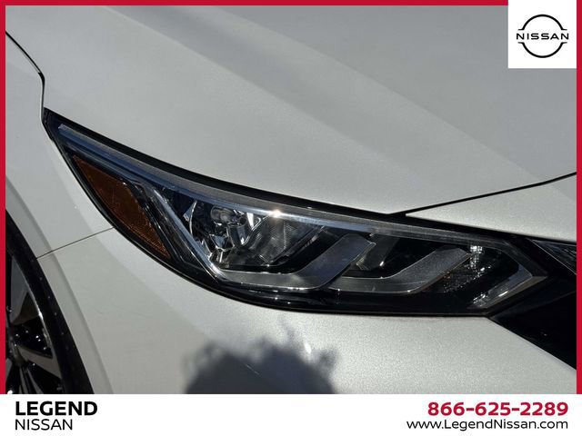 Used 2023 Nissan Sentra SV w/ SV Premium Package FWD image 9