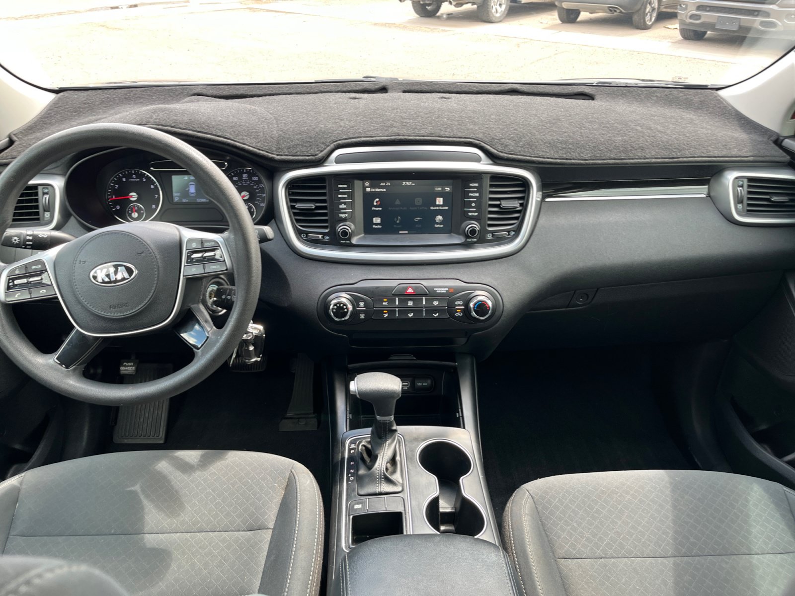 Used 2019 Kia Sorento L FWD image 33