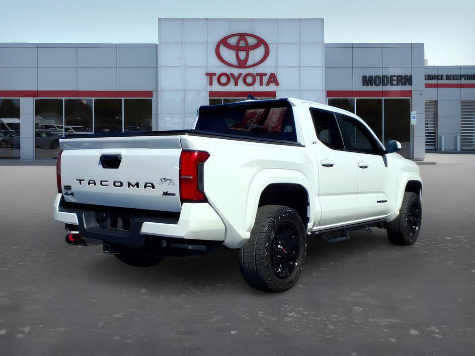 Certified 2025 Toyota Tacoma SR5 AWD/4WD image 5