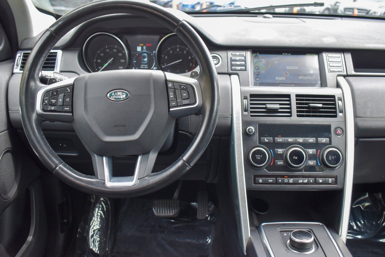 Used 2019 Land Rover Discovery Sport HSE AWD/4WD image 9