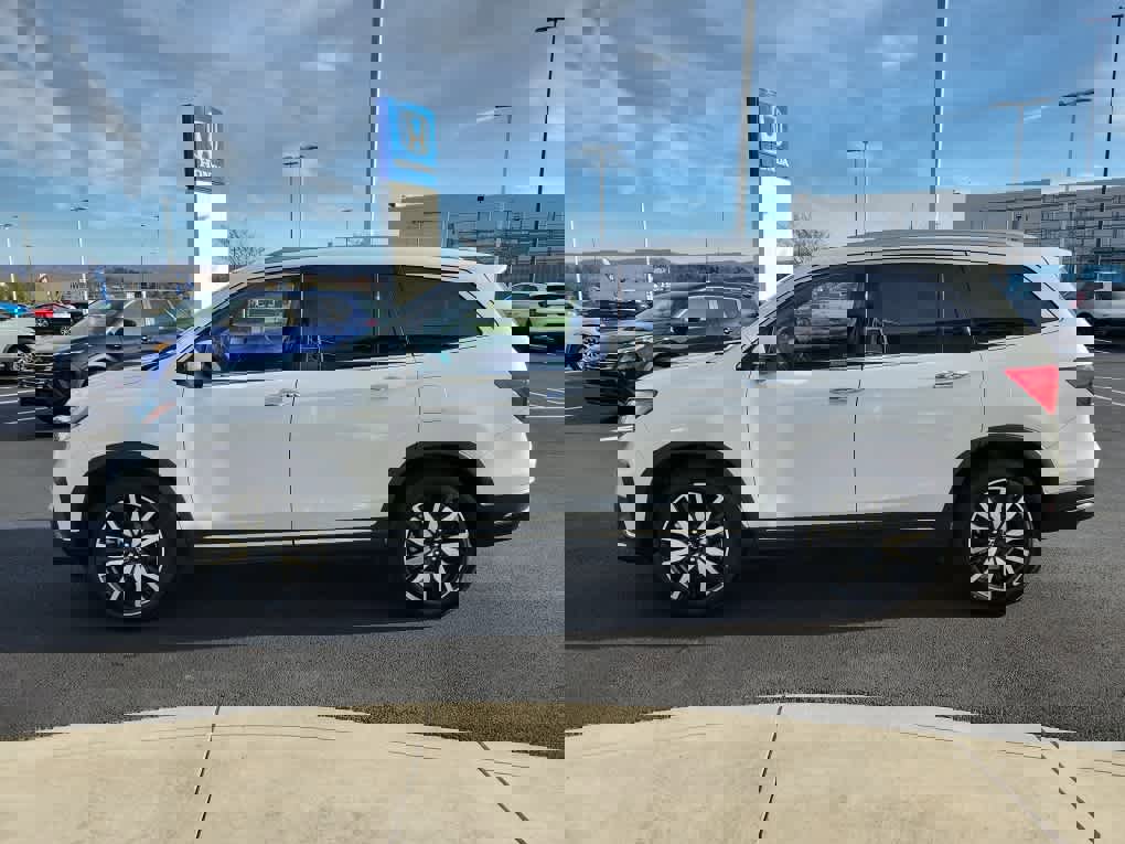 Used 2022 Honda Pilot Touring image 5