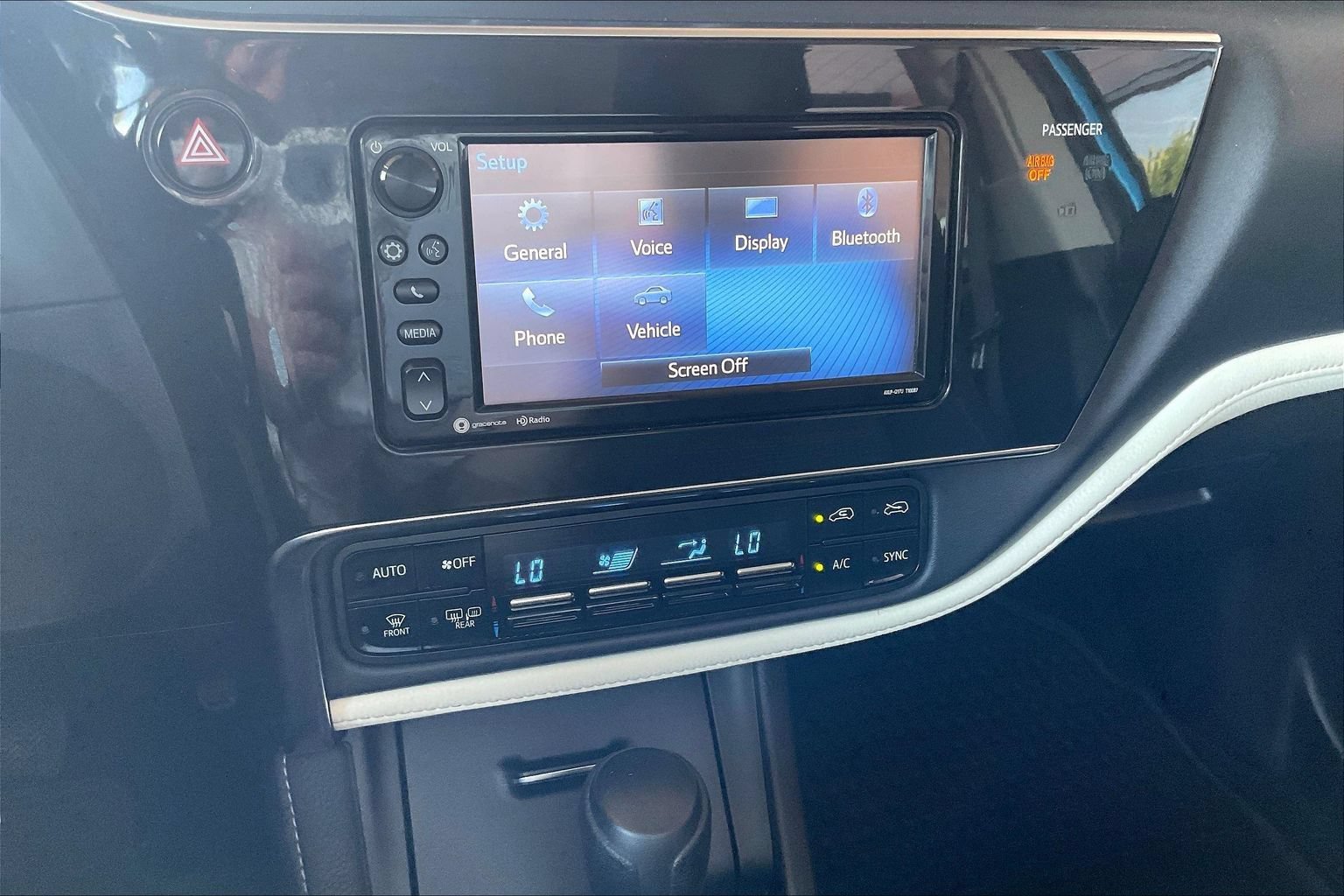 Used 2018 Toyota Corolla iM w/ All-Weather Mat Package FWD image 9
