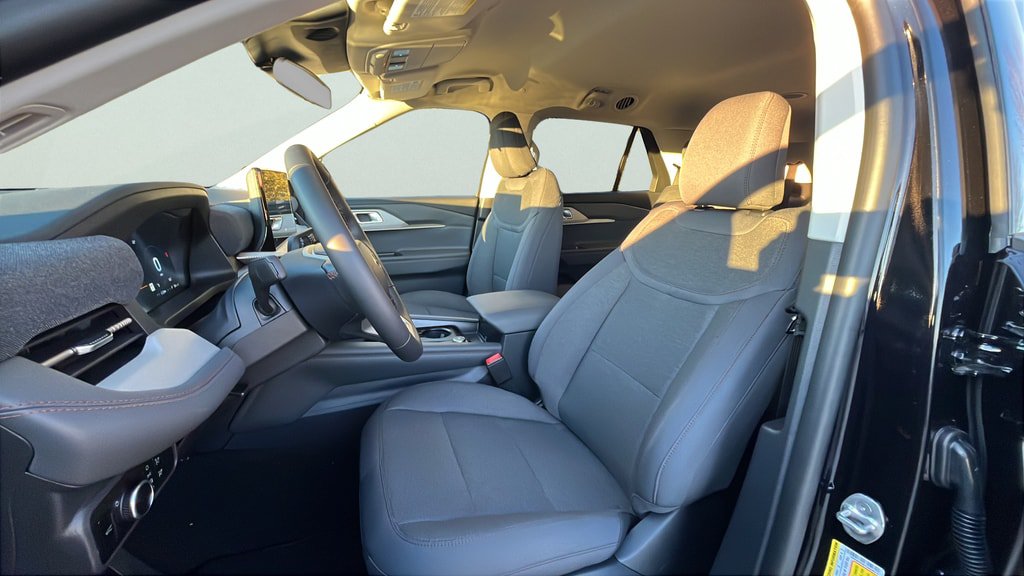 New 2026 Ford Explorer Active AWD/4WD image 14